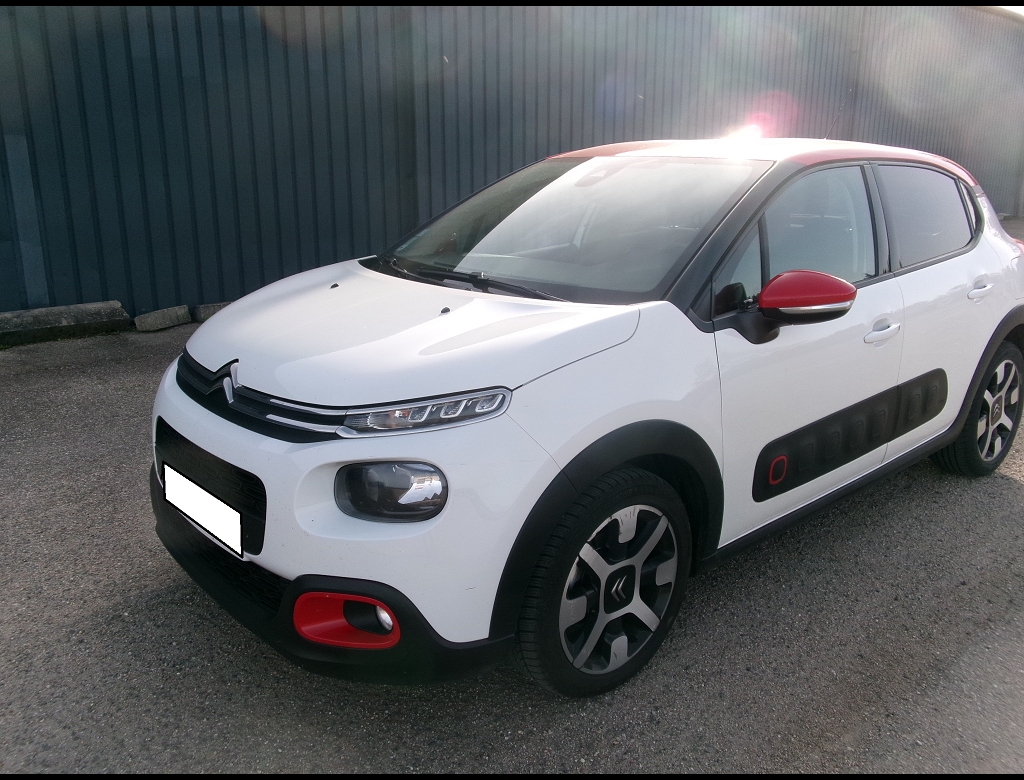 Citroën C3 III PTECH 110 SHINE EAT6