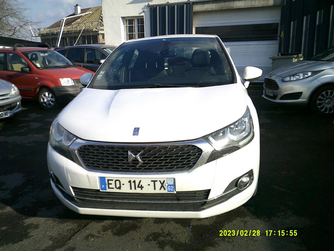 DS DS 4 - 1.6L HDI 120CV SO CHIC (2016)