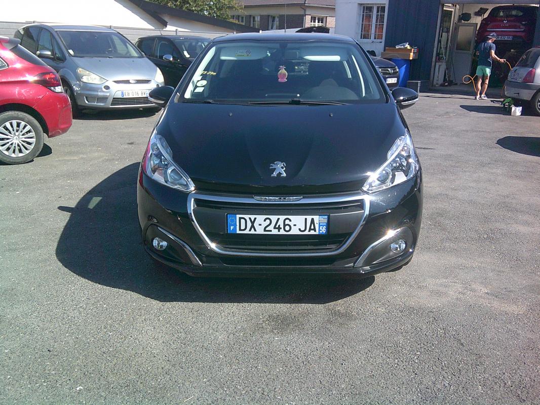 PEUGEOT 208 - 1.6LBLUE-HDI 75CV ACTIVE (2015)