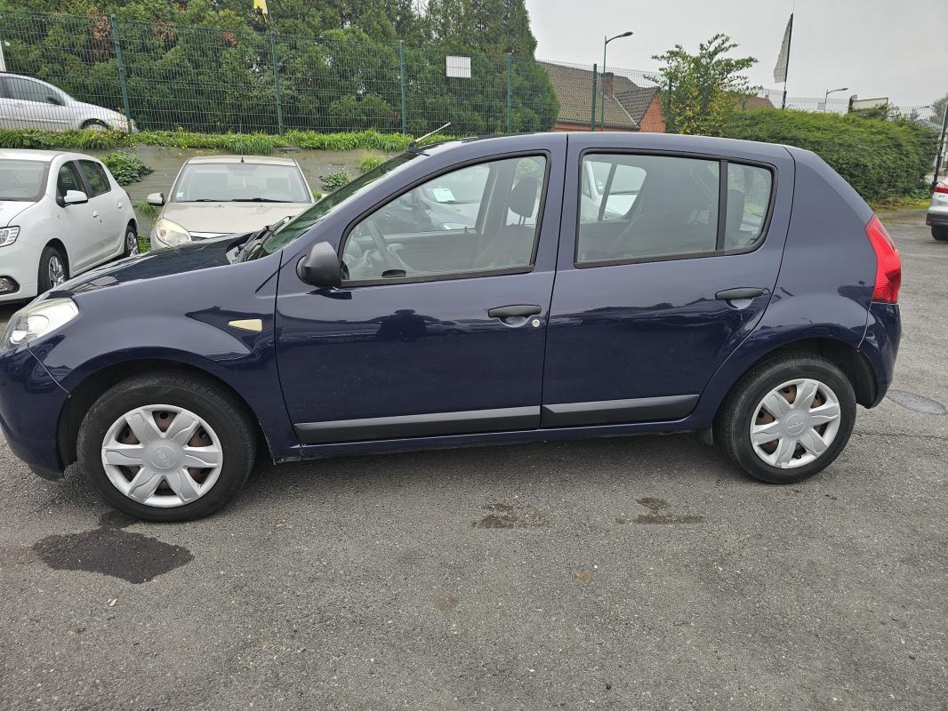 DACIA SANDERO - 1.4 LPG AMBIANCE (2010)